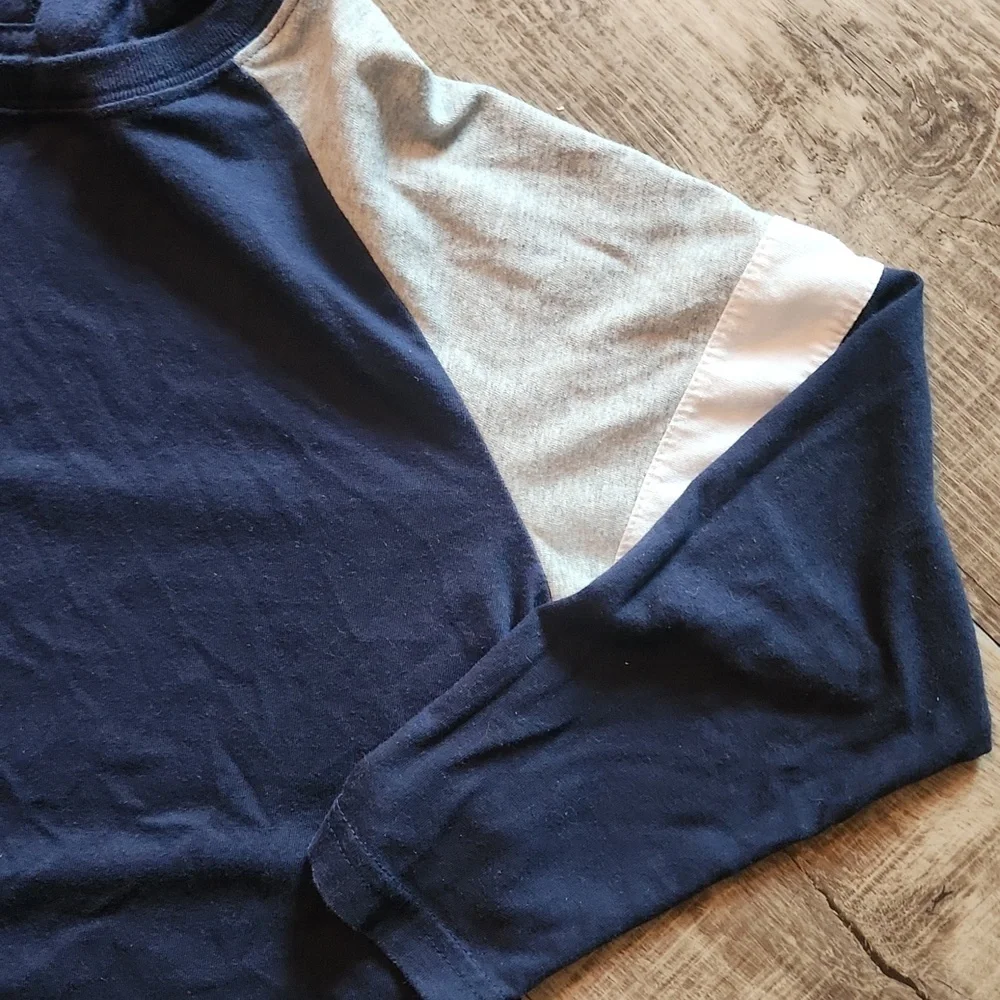 Children's Place long Sleev Hooded Tee